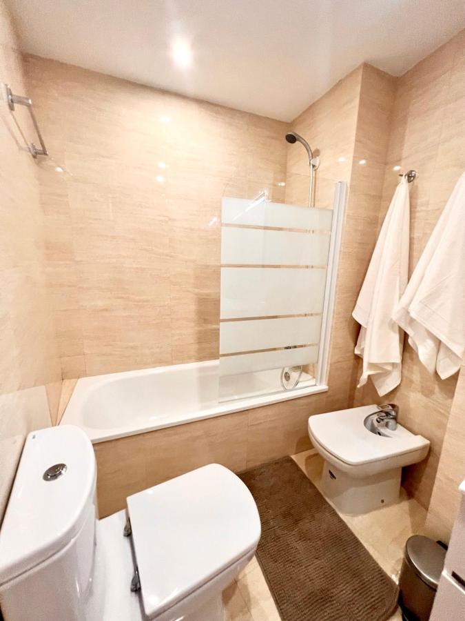 Homely Malaga Av Rosaleda Centro Historico מראה חיצוני תמונה